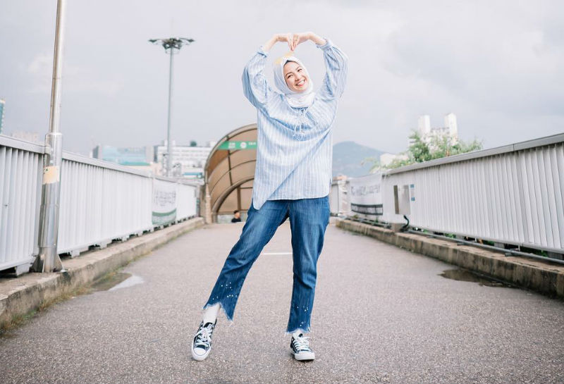 8 Tips Padu Padan Baju Muslim untuk si Tomboy