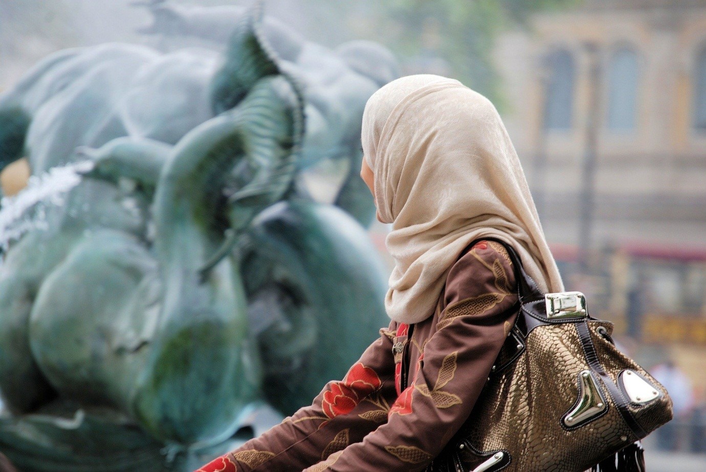 8 Tips Berhijab Untuk Pemula Agar Terasa Nyaman